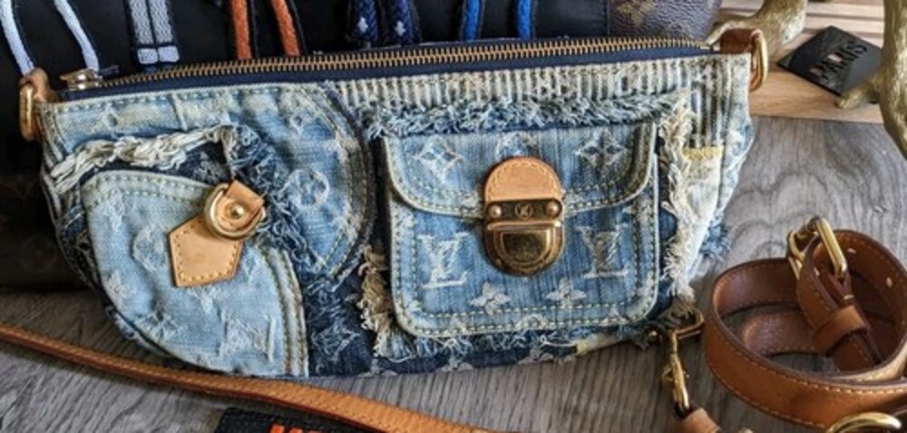 Louis Vuitton Patchwork Patches Denim Pochette Pouch RARA With Bando Strap